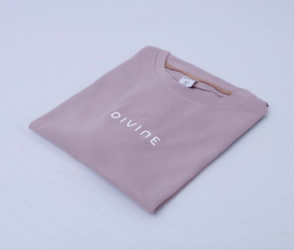 Divine Unisex T-shirt Peach